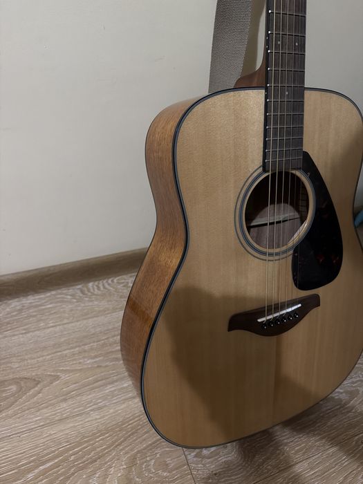 Yamaha FG800 – Chitară Acustică Profesională