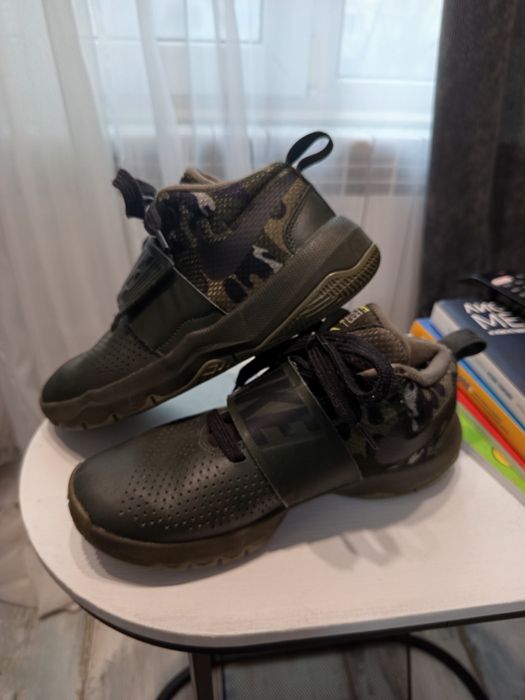 Детски маратонки Nike Hustle Eur36 - 23cm