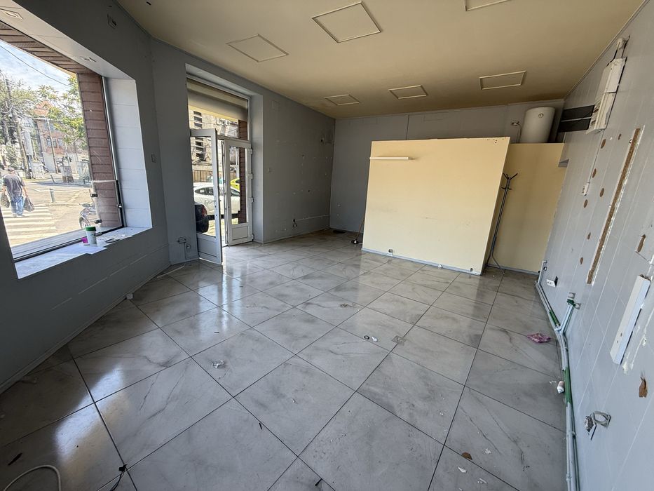 Inchiriez spatiu comercial,calea Rahovei,zona Chirigiu