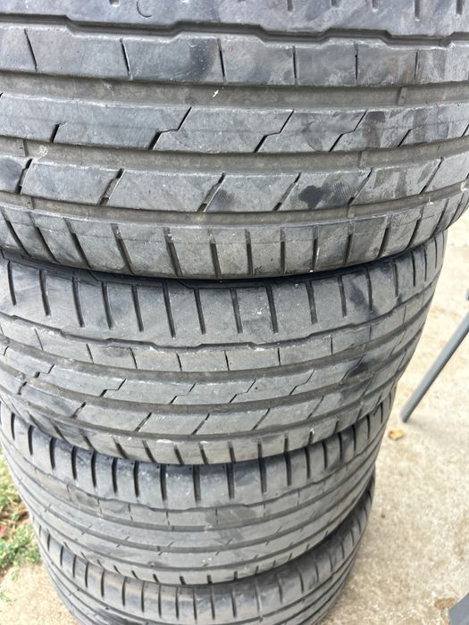 255 40 18 Hankook vara