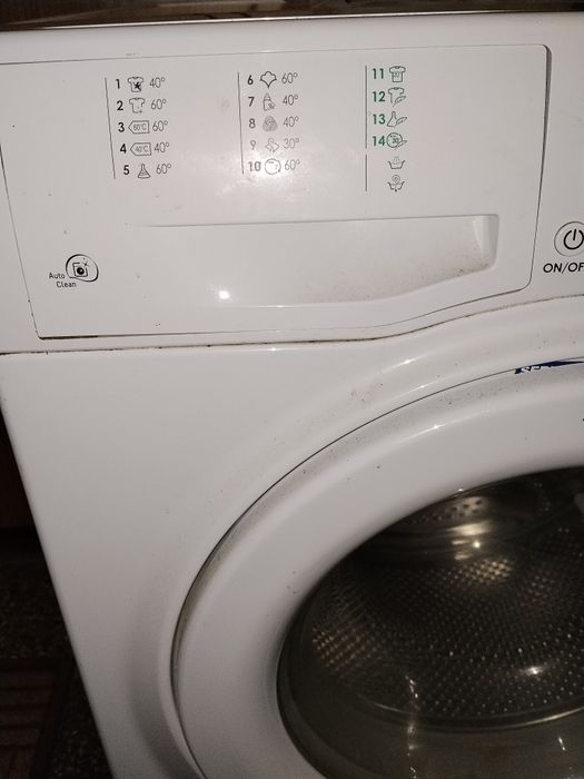 Пералня Ariston Hotpoint