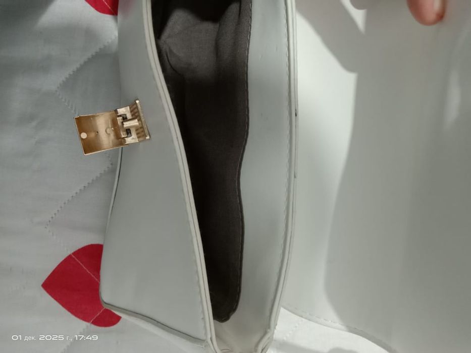 Сумка белый цвет