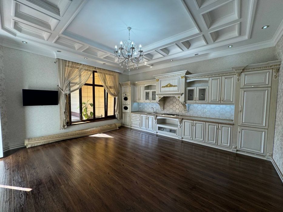 Срочно:Продаётся Евродом Новый.