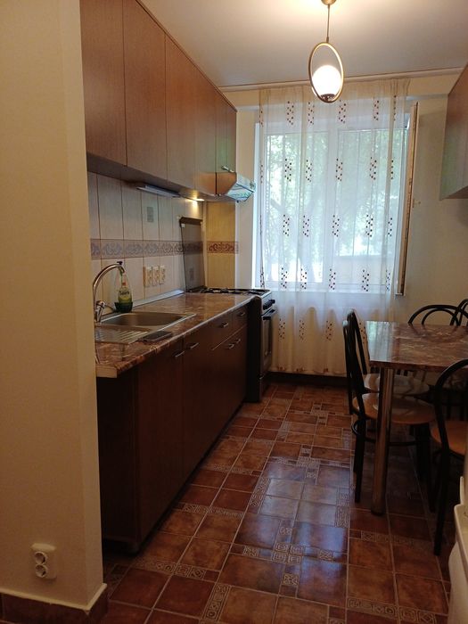 Inchiriez apartament 2 camere Titan Auchan  Ozana