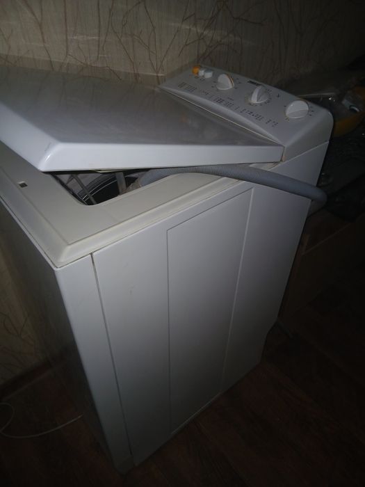 Стиральная машинка ZANUSSI