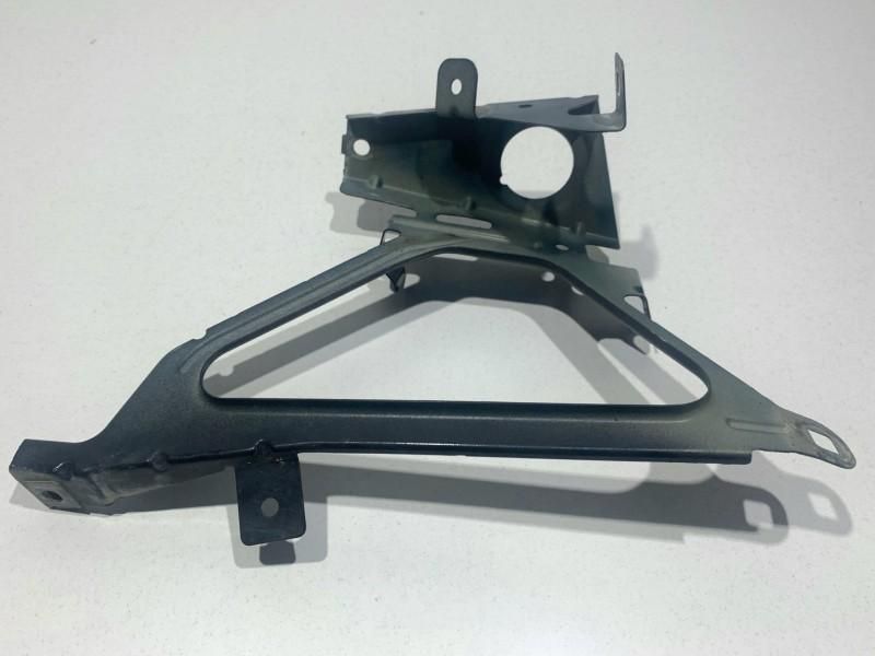 Suport far stanga BMW Seria 7 F01, F02 Berlina 7184179