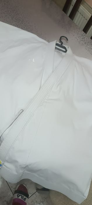 Kimono ADIDAS mărime 150 Regular fit