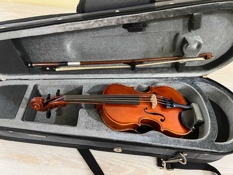 Продаю скрипку Yamaha V5 1/16