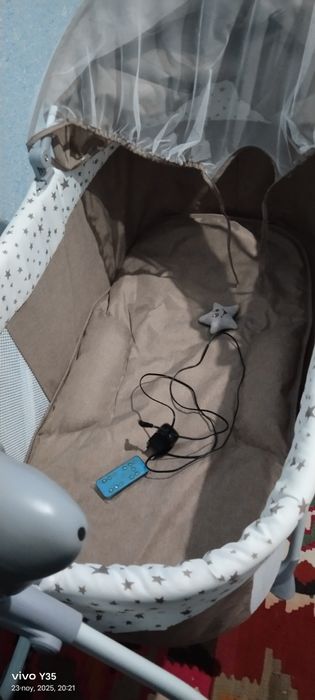 Chaqaloqlar uchun elektron belanchak sotiladi