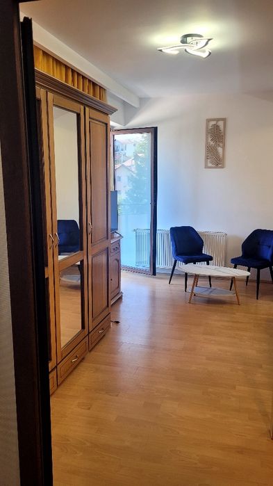 Vând garsoniera Gavana 3,etaj 2/6,lift,decomandata,42 mp ,bloc  nou,loc  parcare.