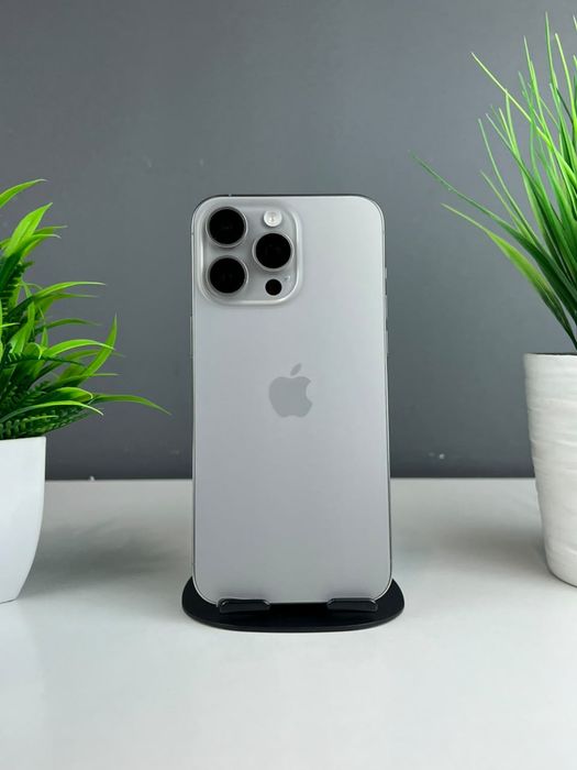 Телефон Apple iPhone 15 Pro Max 256GB