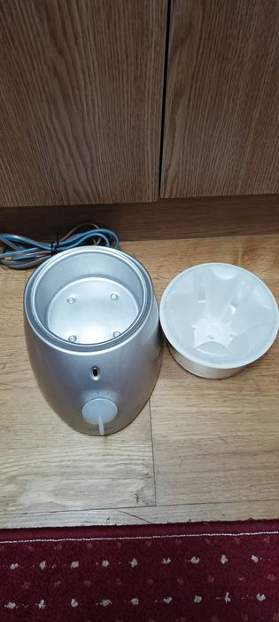 Vând încălzitor pt ceară