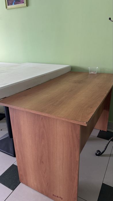 Мебель для офиса,сейф,дверь