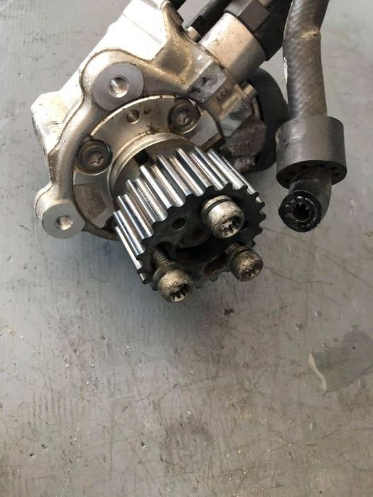 pompa inalta 2.0 tdi cff vw golf 6 passat b7 skoda superb audi a3