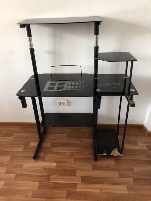 Компьторный стол