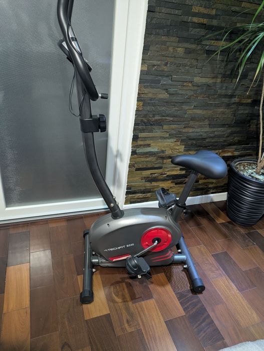 Bicicleta fitness magnetica Techfit B330, volanta 5kg, greutate maxima
