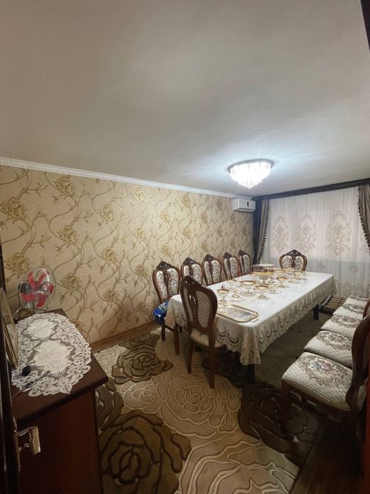 Продается квартира 4 комнатня