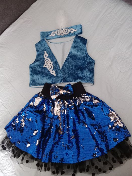 Жилетка и саукеле на девочку