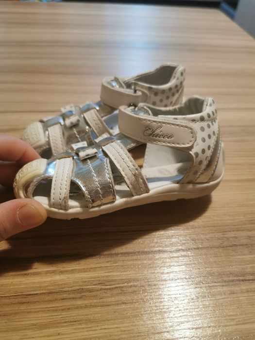 Sandale Chicco 23