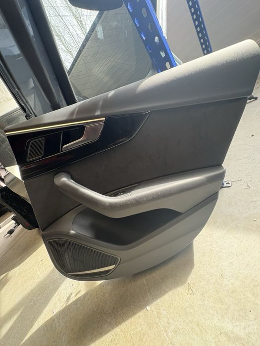 Audi A5 8w кори врати