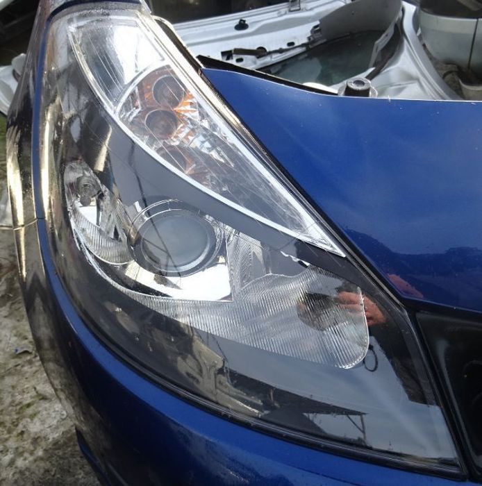 Fata completa Renault Clio 3 facelift din 2006 volan pe stanga