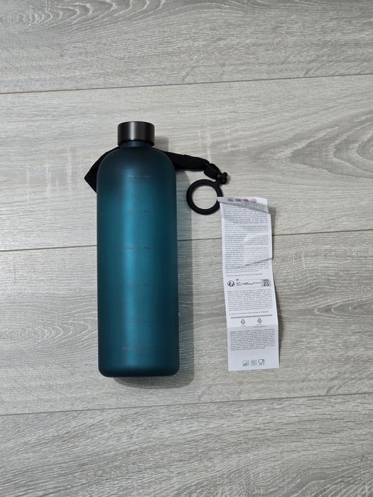 Sticlă MAMEIDO 1.5L cu Marcaj Timp – Etanșă & BPA-Free,Tropical Breeze