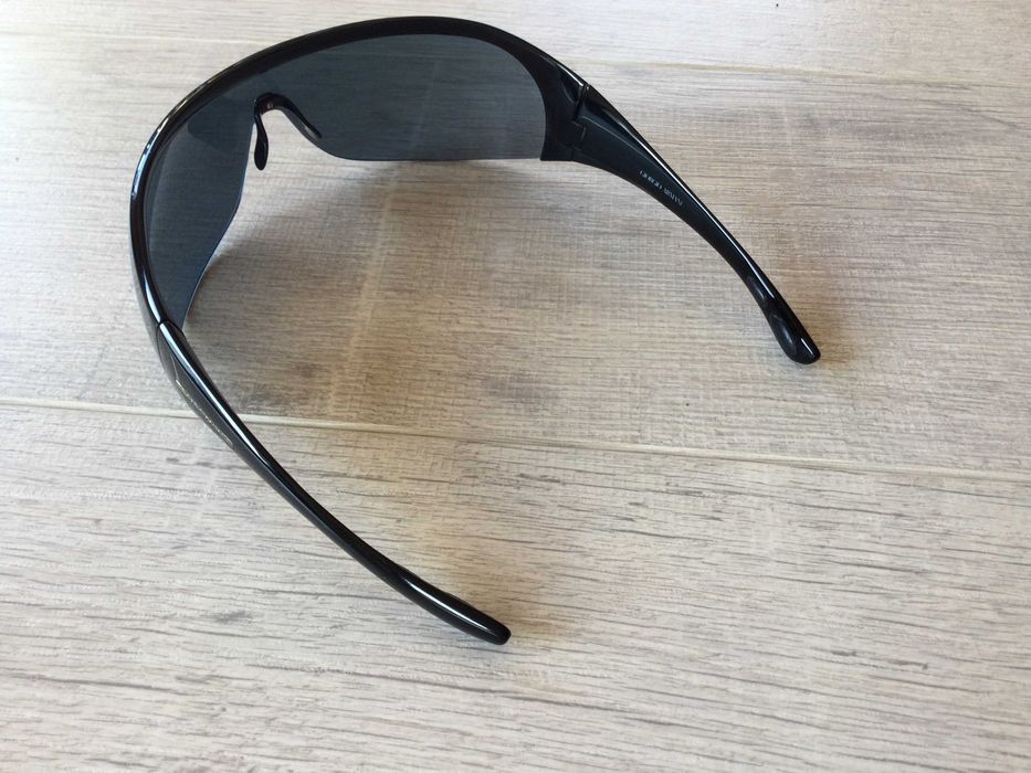 100 % оригинални слънчеви очила маска на GIORGIO ARMANI От Италия