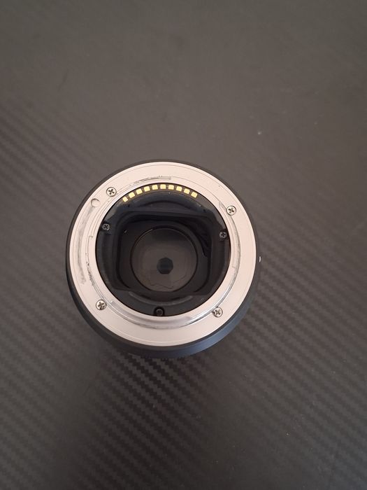 Sony FE 50 mm. f/1.8