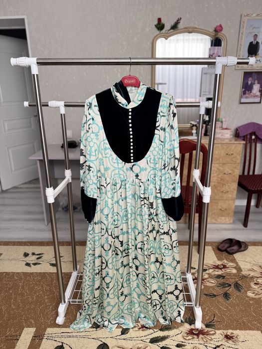 Вечерние платья