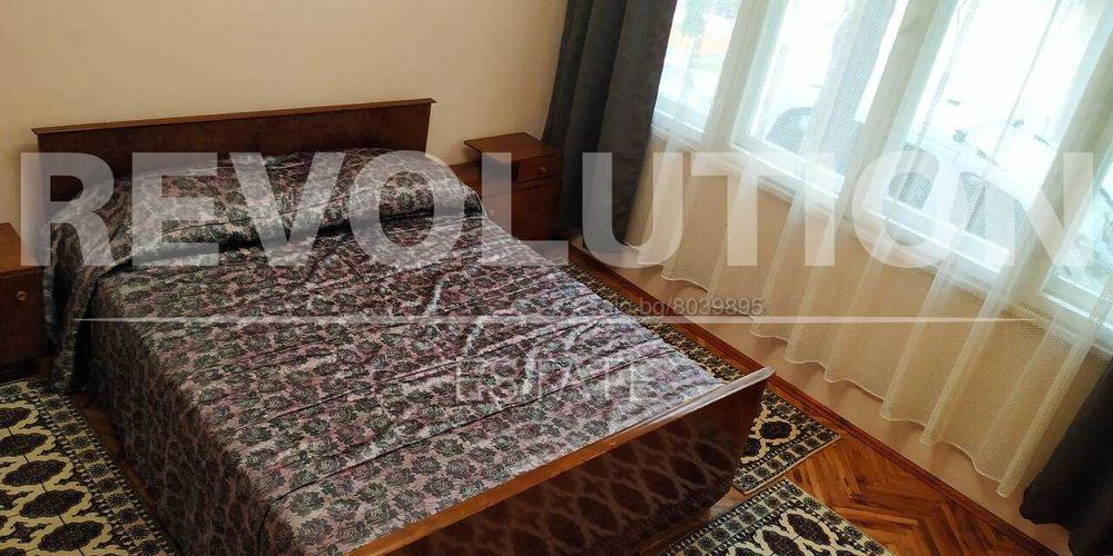 Дава се под наем Четиристаен апартамент в Варна, Център - 130 кв.м за 612 € - Снимка #1