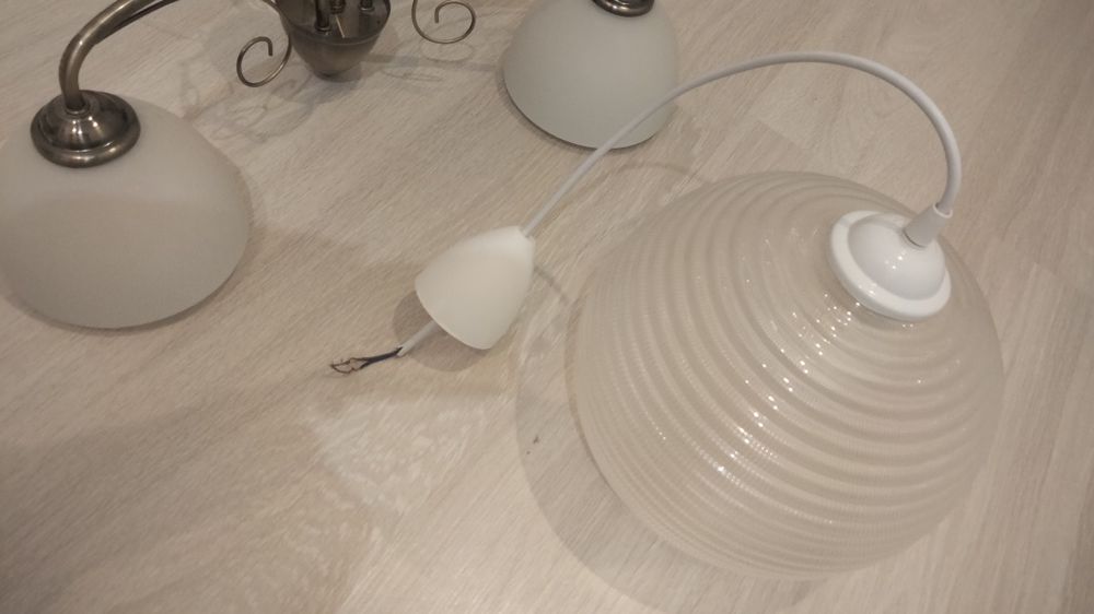 Продается люстра для интерьера