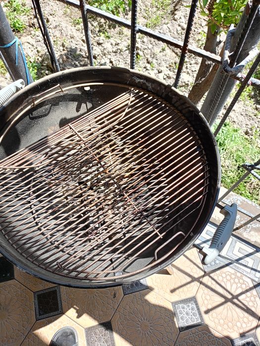 Угльный гриль WEBER почти новый