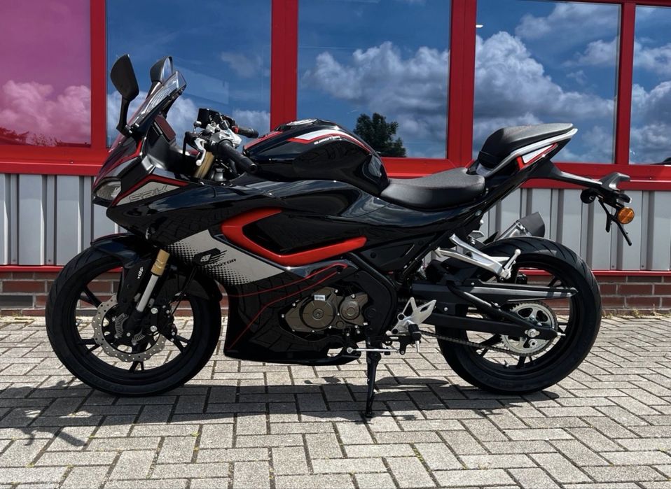 QJMOTOR SRK 125R A1 ABS dealer Qjmotor