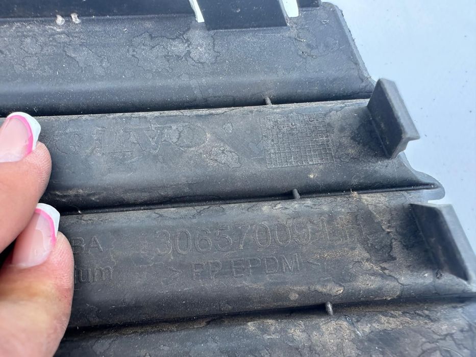 Grila bara stanga fata fara proiector Volvo S40 V50 2004-2007 30657009