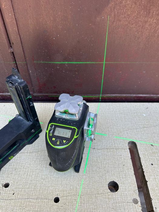 Nivela laser Elma LaserX360° 16 linii raza verde, ecran LCD,bluetooth