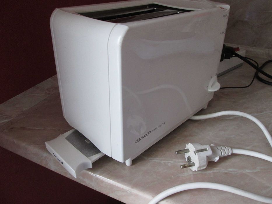 Тостер  kenwood  бял