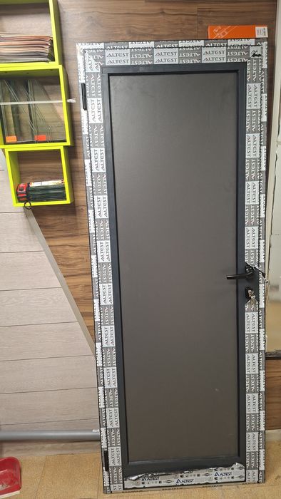 Изработка на алуминиуви врати и прозорци по размери за срок до 3 дни