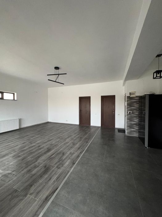 Apartament 3 camere 75 mp2
