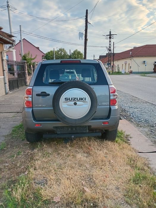 suzuki vitara 4x4