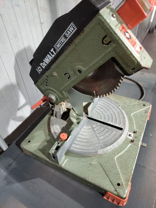 Circular dewalt 220 v perfecta stare de funcționare