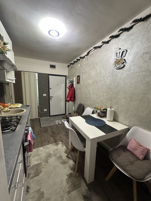 Inchiriez apartament 2 camere