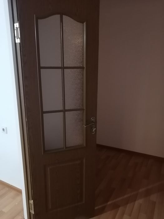 Б/у есіктер сатылады, 6 шт