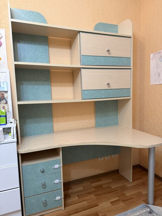 Продам детскую мебель