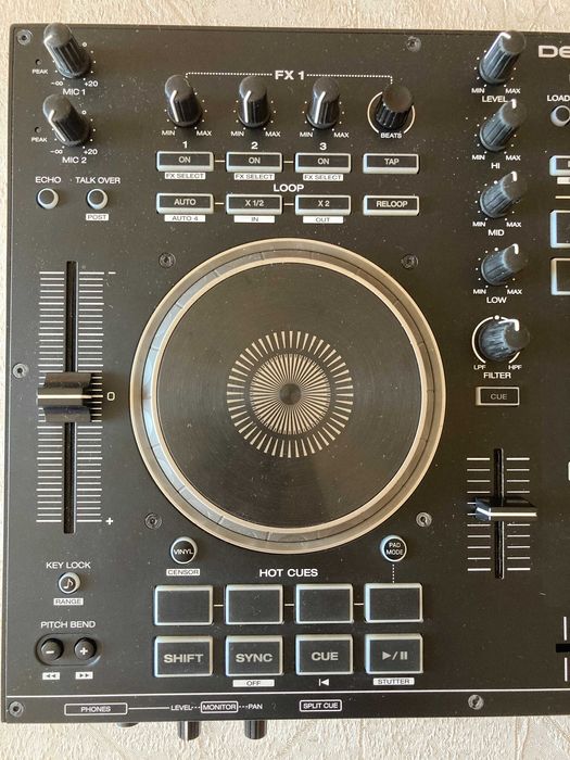 Denon DJ MC4000 – професионален 2-канален DJ контролер / като нов