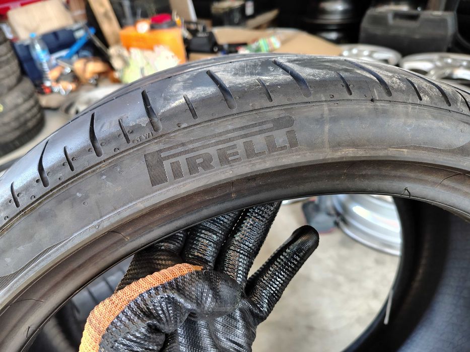 2бр.летни гуми PIRELLI 245 35 19 DOT22 цена за брой