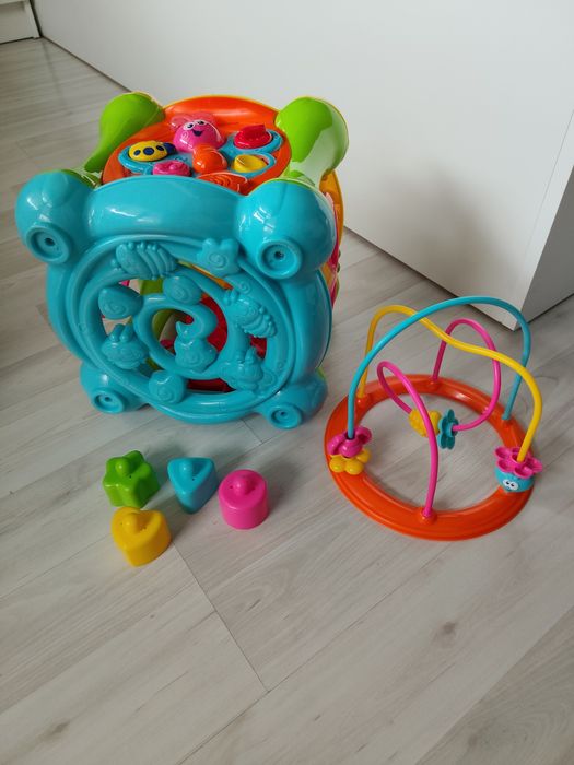 Интерактивен куб B kids пластмасов