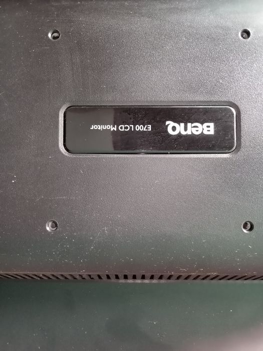 Монитор,и запчасти б/у к ПК