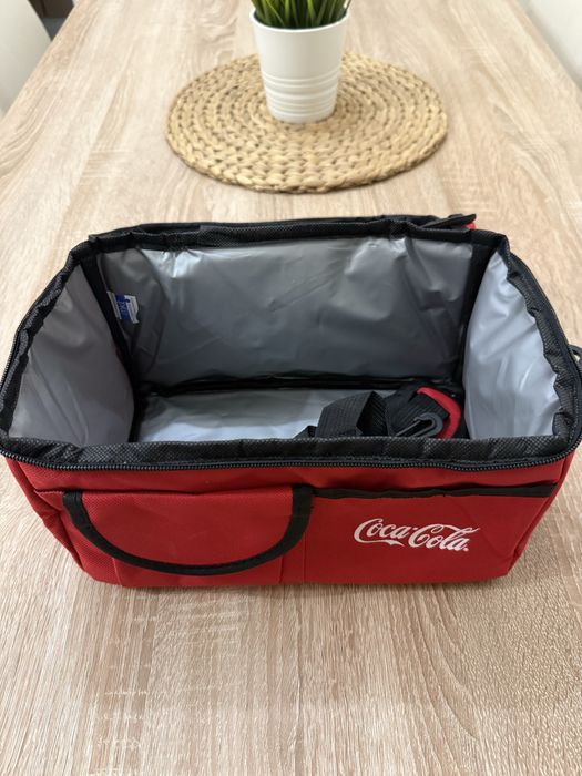 Хладилна чанта на Кола Кола