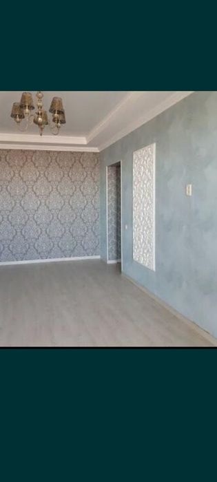 Клеем обой без швов