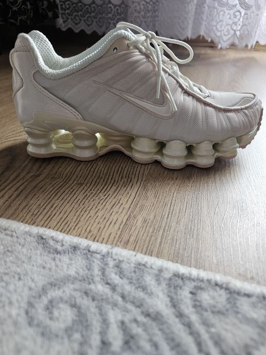Adidași Nike Shox
